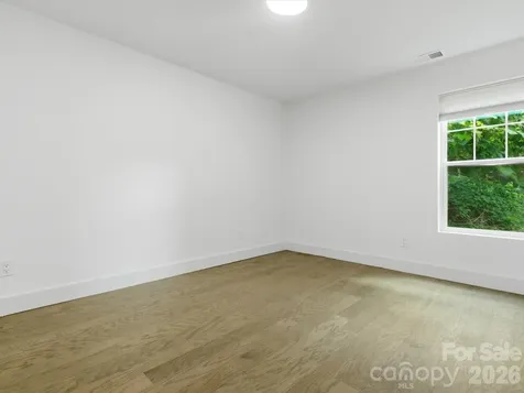 129 S Gardner Avenue Charlotte NC 28208