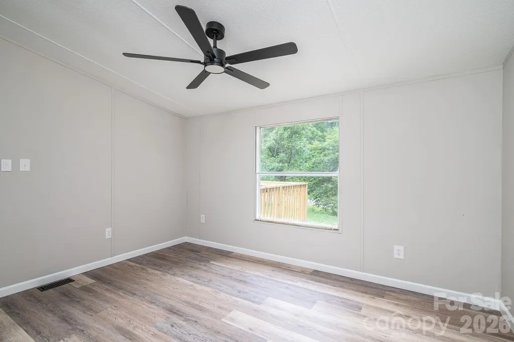 3462 Eaker Road Cherryville NC 28021