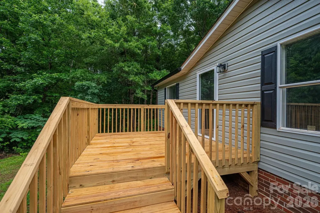 3462 Eaker Road Cherryville NC 28021