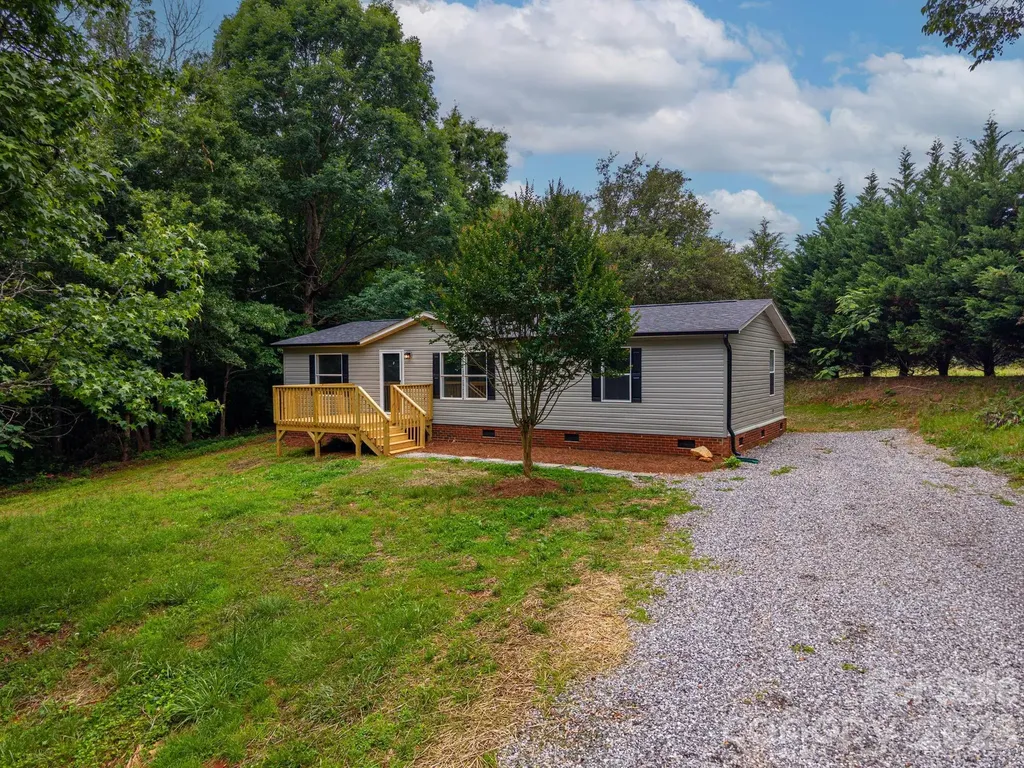 3462 Eaker Road Cherryville NC 28021