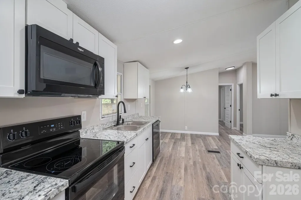 3462 Eaker Road Cherryville NC 28021