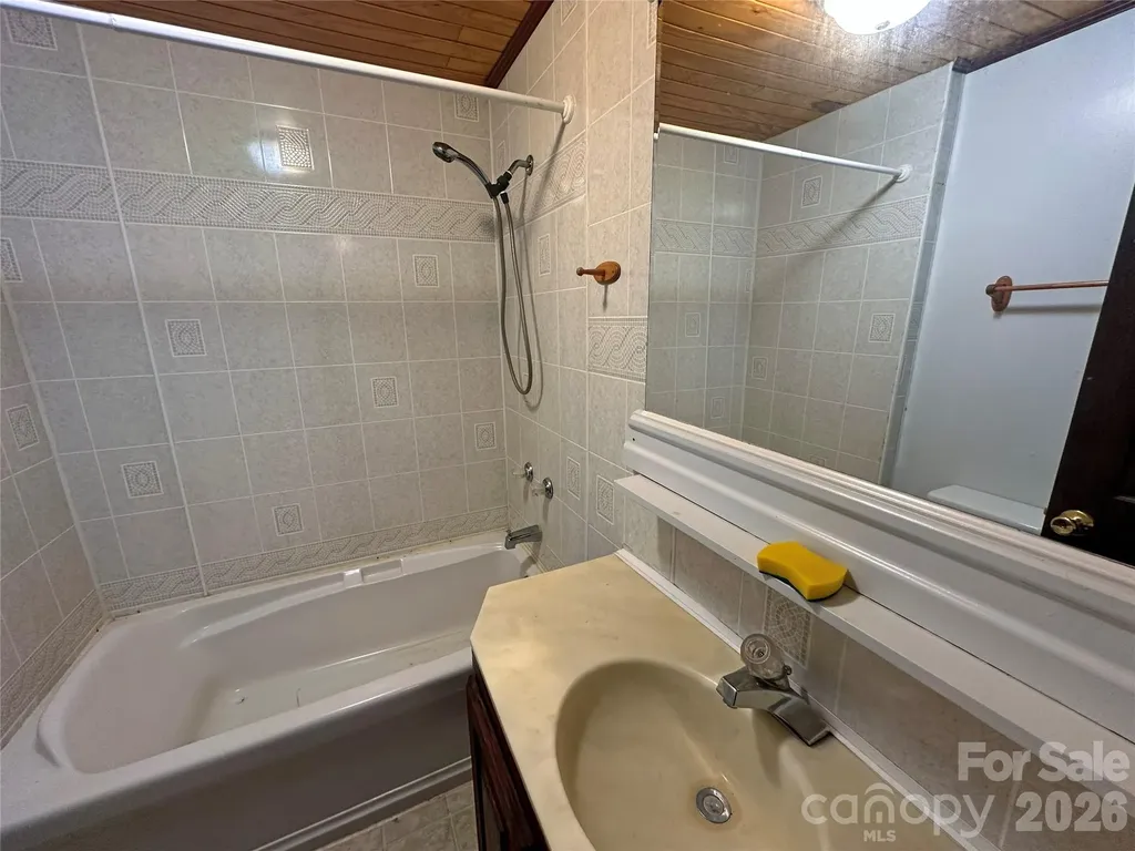 2024 Poarch Road Lincolnton NC 28092