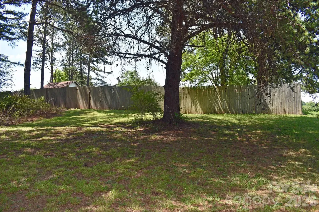 2024 Poarch Road Lincolnton NC 28092