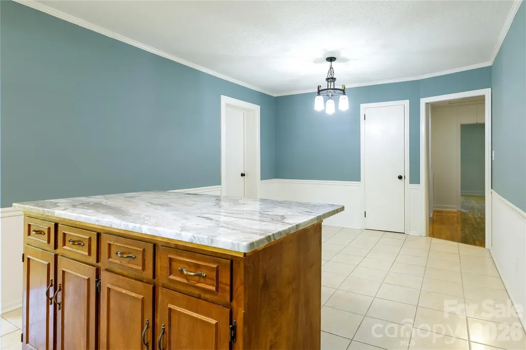 214 Mcginnis Avenue Lincolnton NC 28092