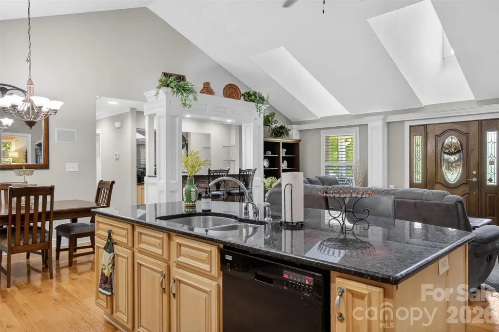 8234 Dennis Road Charlotte NC 28227