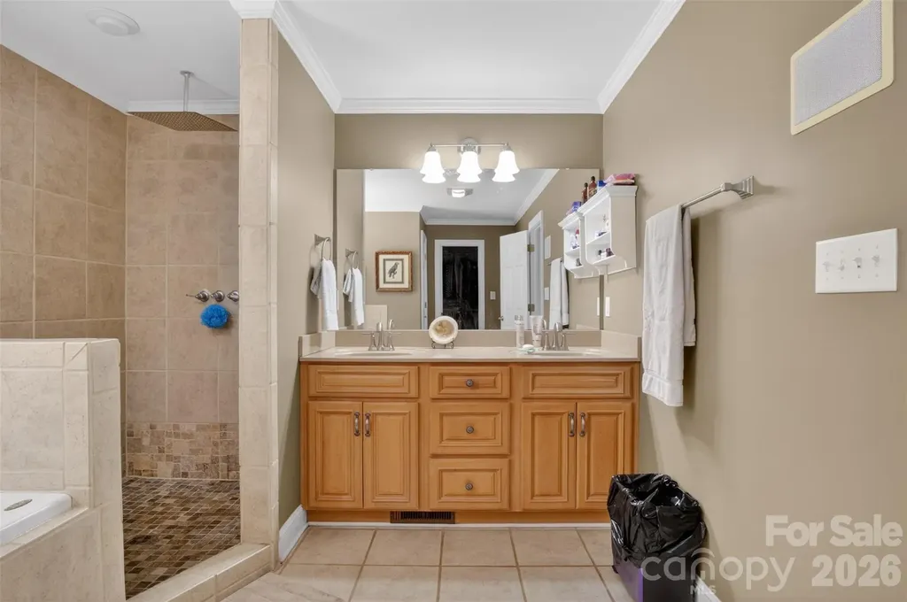 8234 Dennis Road Charlotte NC 28227