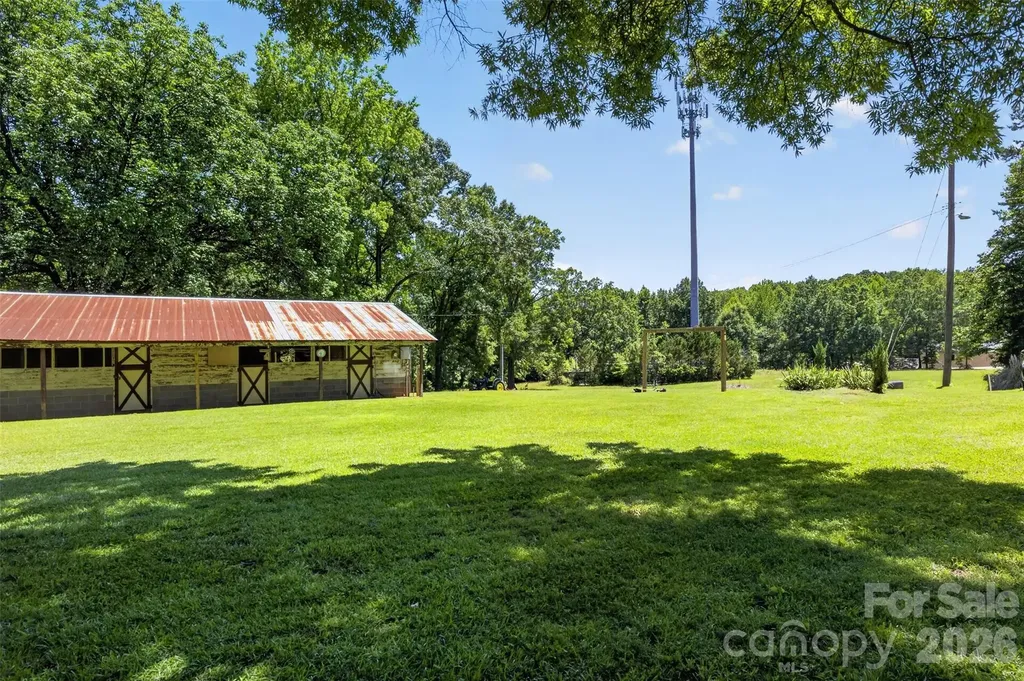 8234 Dennis Road Charlotte NC 28227