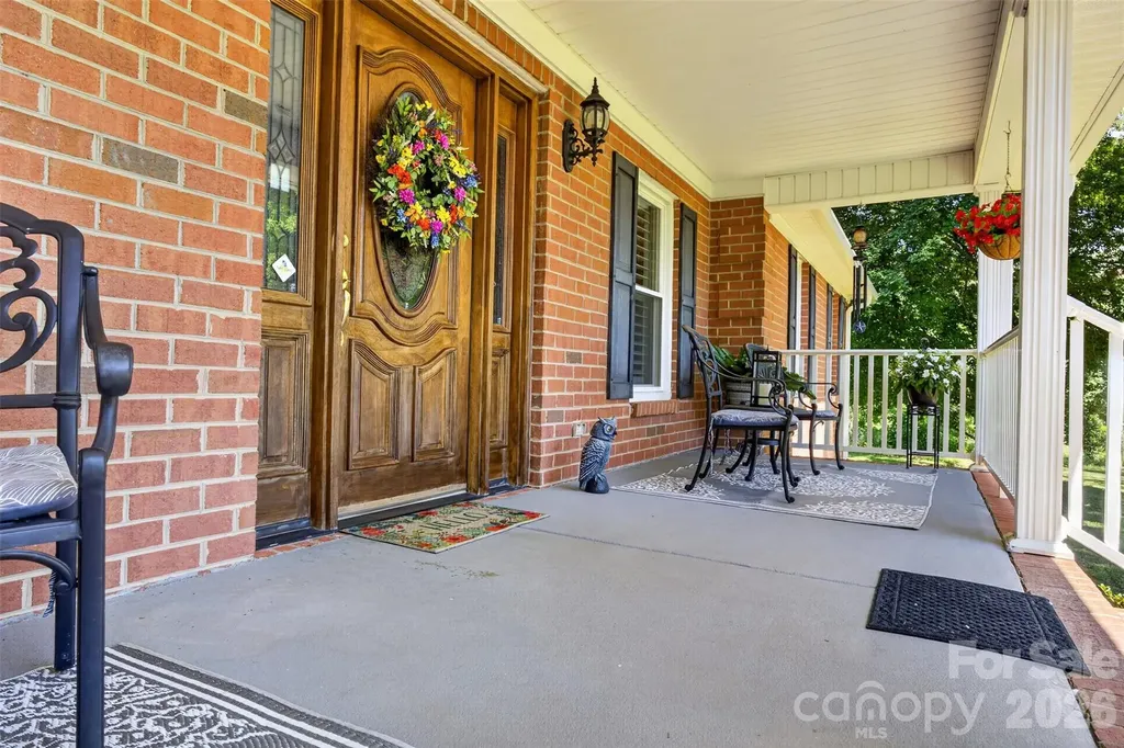 8234 Dennis Road Charlotte NC 28227