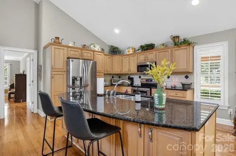 8234 Dennis Road Charlotte NC 28227