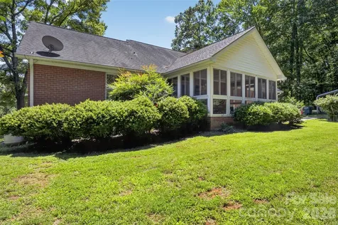 8234 Dennis Road Charlotte NC 28227