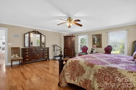 8234 Dennis Road Charlotte NC 28227