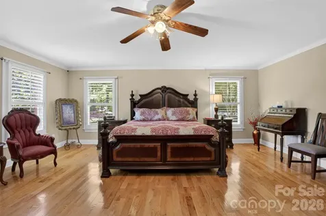 8234 Dennis Road Charlotte NC 28227