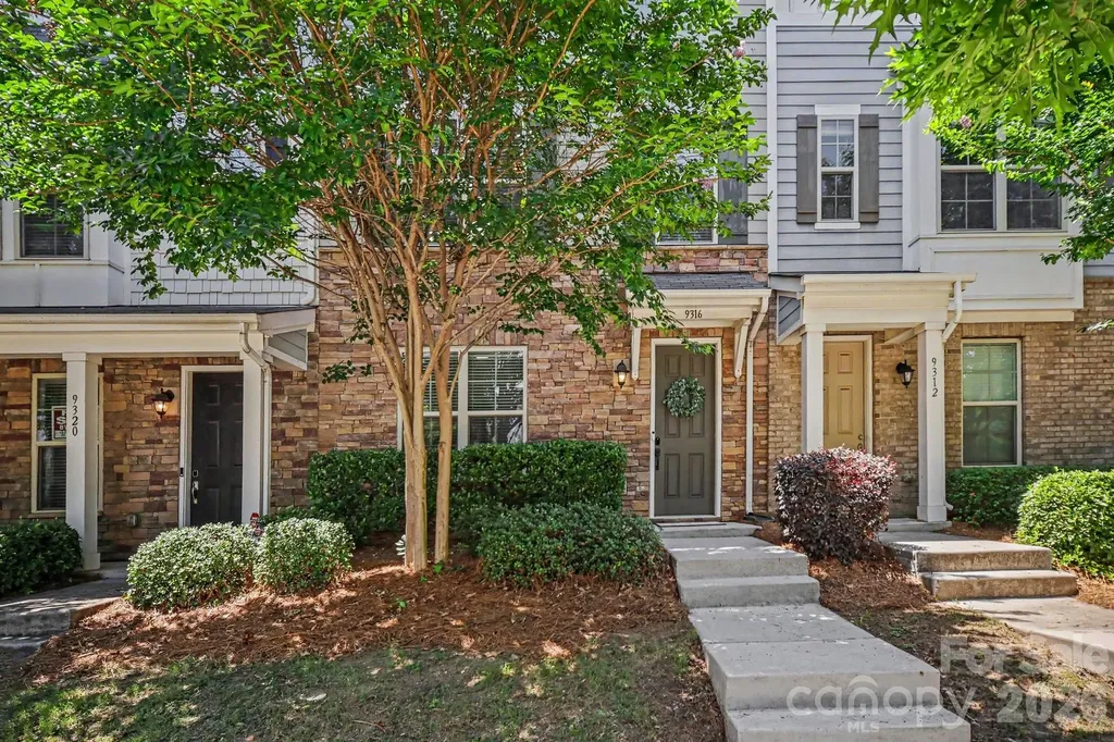 9316 Ainslie Downs Street Charlotte NC 28273