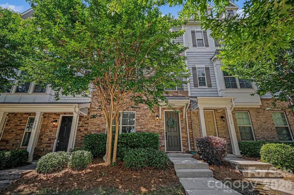 9316 Ainslie Downs Street Charlotte NC 28273