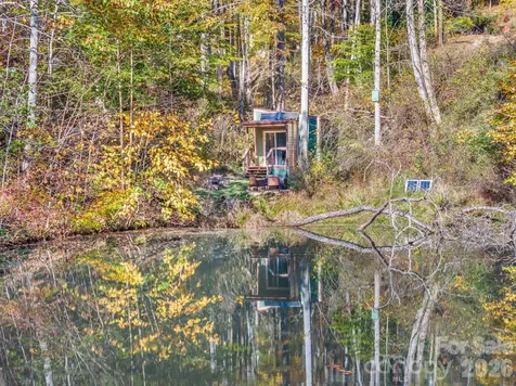 226 Fish Pond Lane Burnsville NC 28714