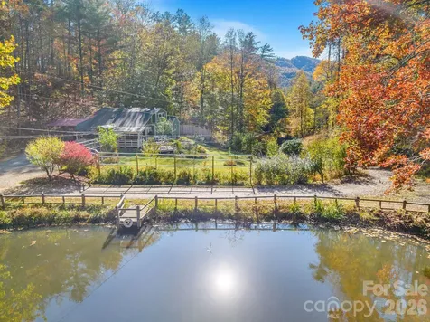 226 Fish Pond Lane Burnsville NC 28714