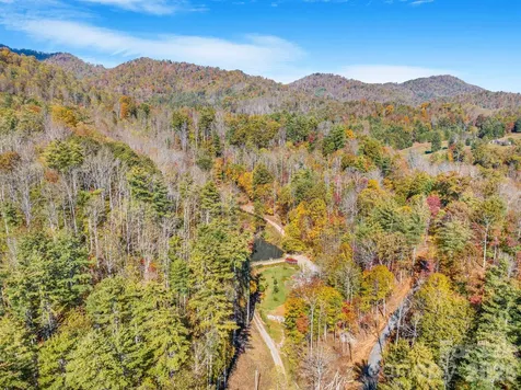 226 Fish Pond Lane Burnsville NC 28714