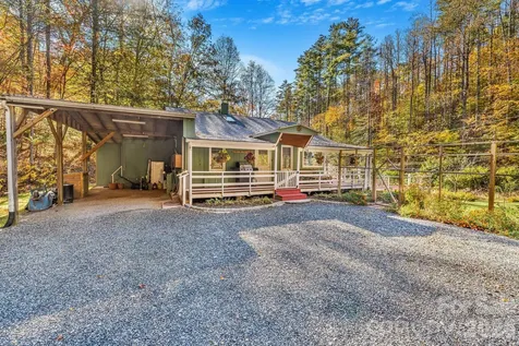226 Fish Pond Lane Burnsville NC 28714