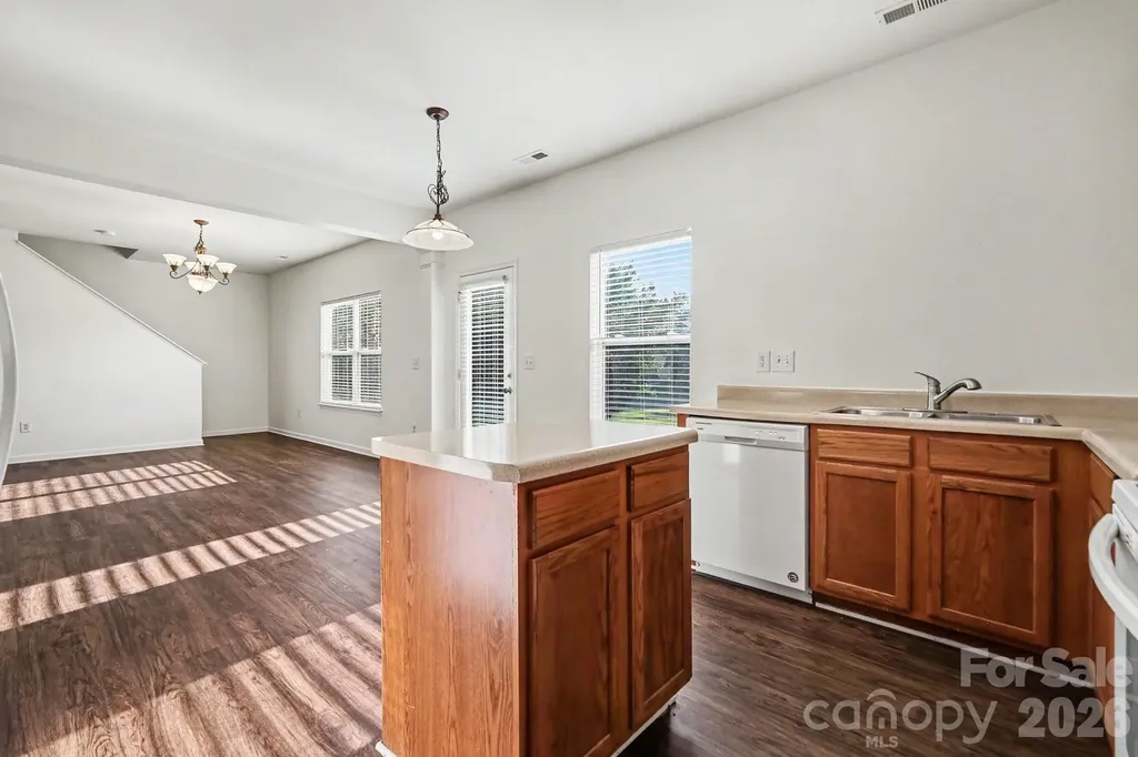 4615 Potters Glen Road Charlotte NC 28269