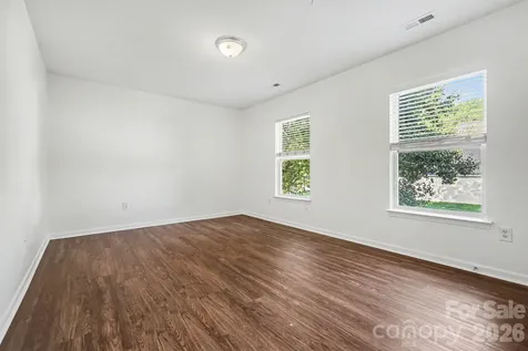 4615 Potters Glen Road Charlotte NC 28269