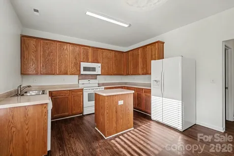 4615 Potters Glen Road Charlotte NC 28269