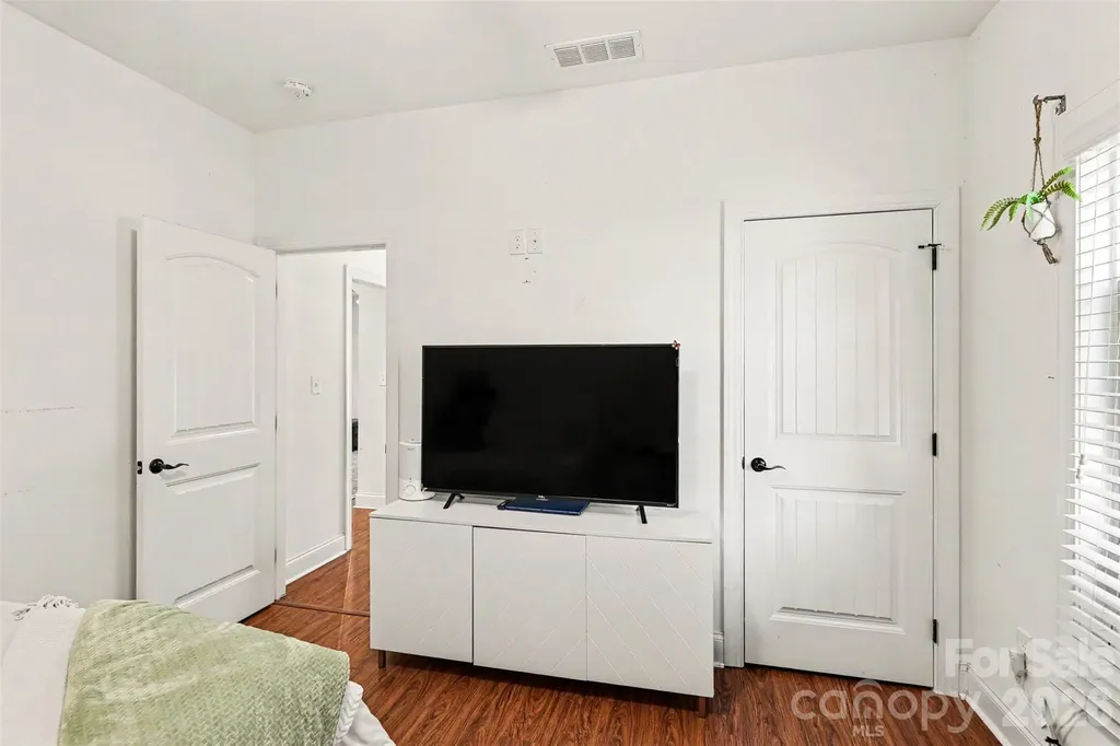 964 Mathis Avenue Salisbury NC 28146