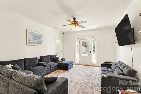 964 Mathis Avenue Salisbury NC 28146