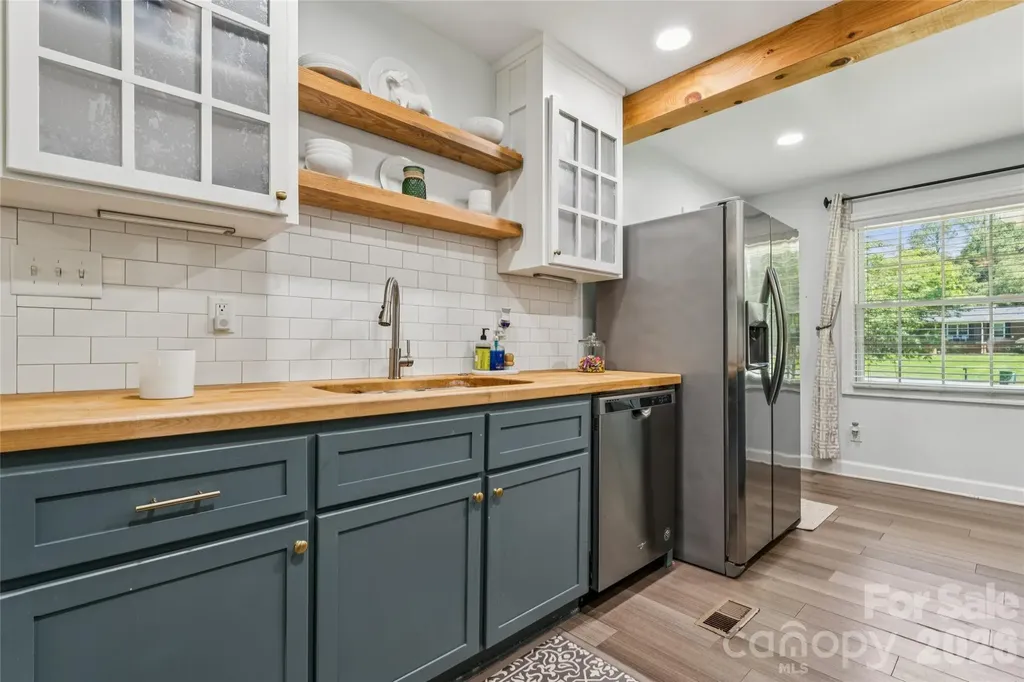 8420 Wilson Woods Drive Charlotte NC 28227