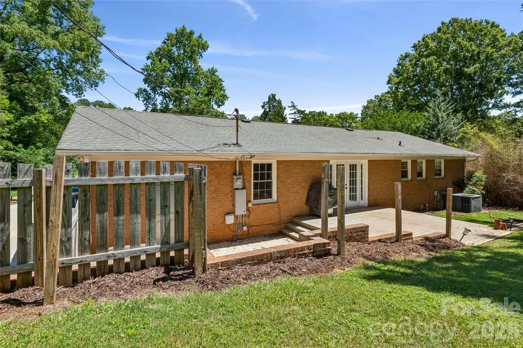 8420 Wilson Woods Drive Charlotte NC 28227