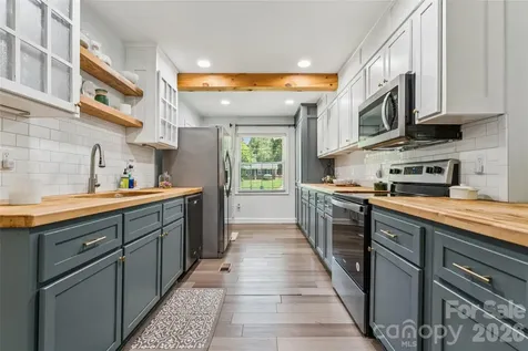 8420 Wilson Woods Drive Charlotte NC 28227