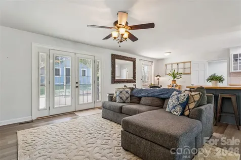 8420 Wilson Woods Drive Charlotte NC 28227