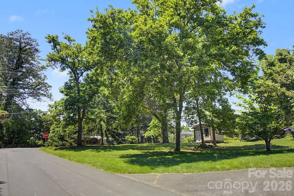 99999 College Crescent Weaverville NC 28787