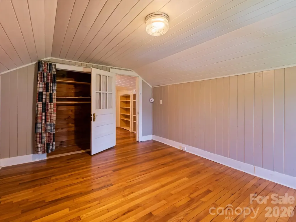 40 Avery Street Waynesville NC 28786