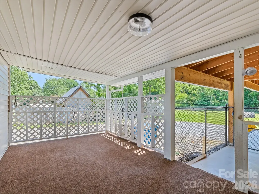 40 Avery Street Waynesville NC 28786