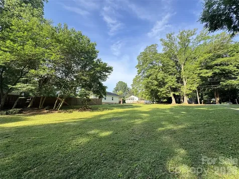 3035 Ross Avenue Charlotte NC 28208