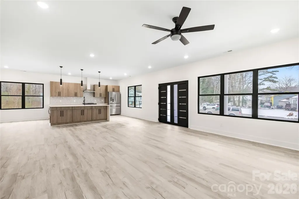 5113 Banfshire Road Charlotte NC 28215