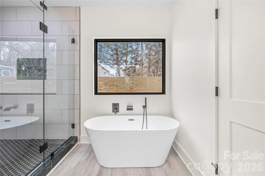 5113 Banfshire Road Charlotte NC 28215