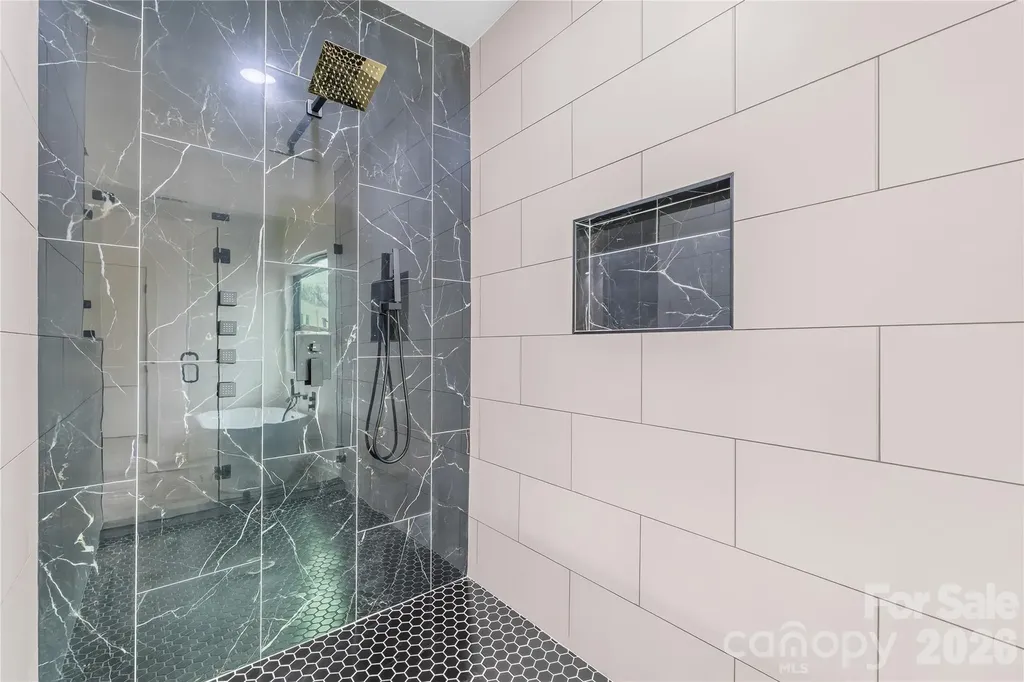 5113 Banfshire Road Charlotte NC 28215