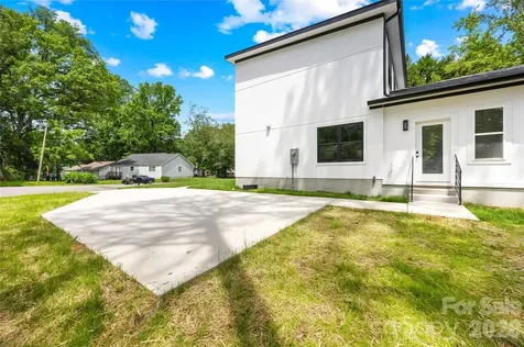 5113 Banfshire Road Charlotte NC 28215