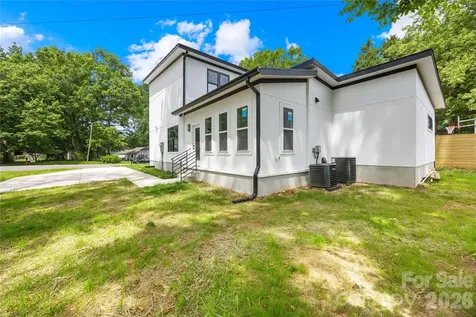 5113 Banfshire Road Charlotte NC 28215