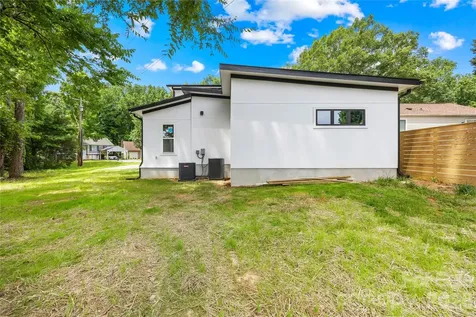 5113 Banfshire Road Charlotte NC 28215