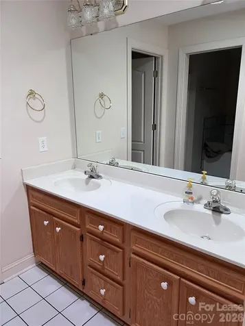 2187 Silver Fox Trail Hickory NC 28601
