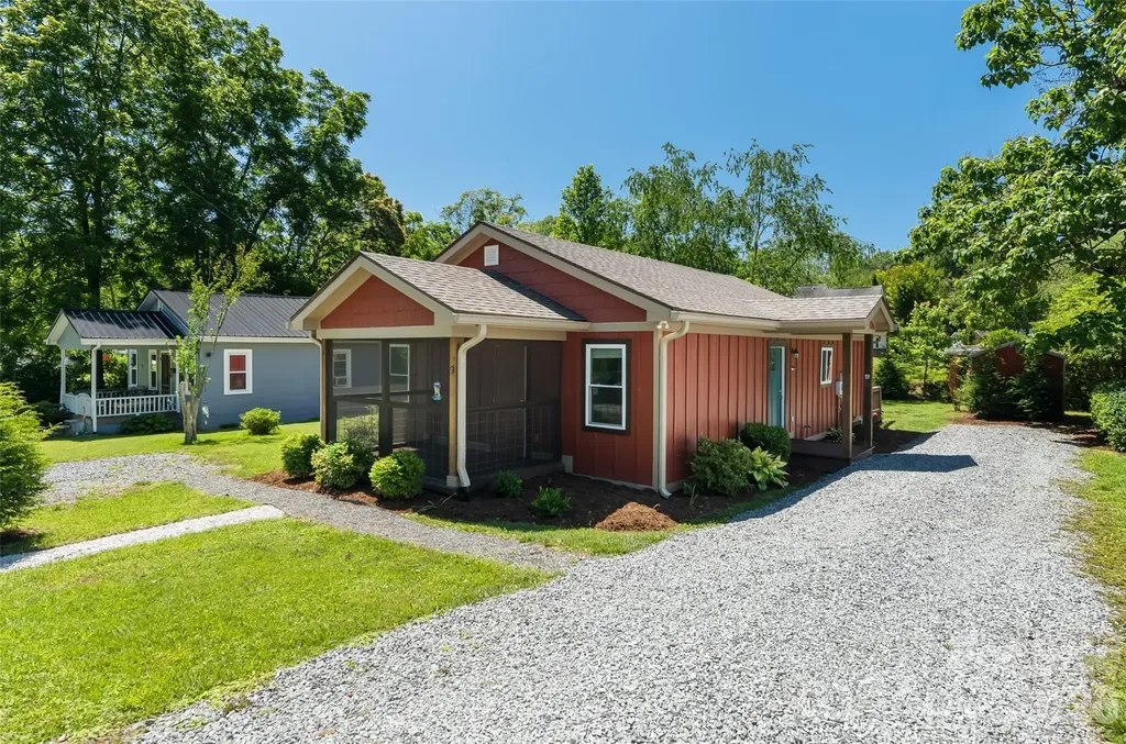 166 Outland Avenue Brevard NC 28712