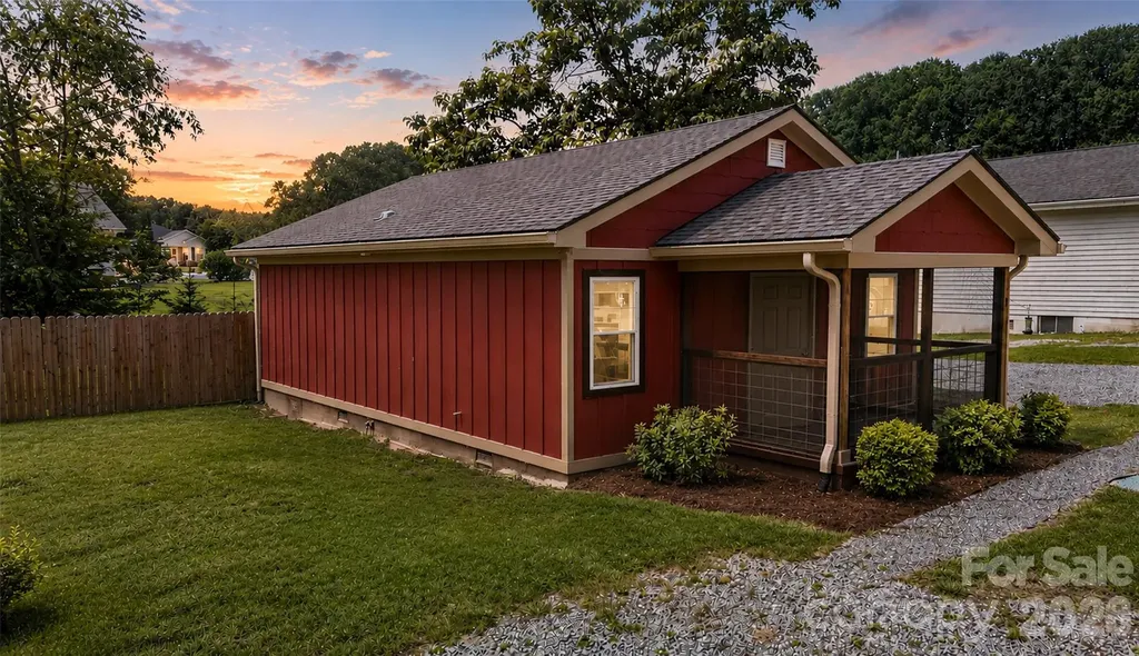 166 Outland Avenue Brevard NC 28712