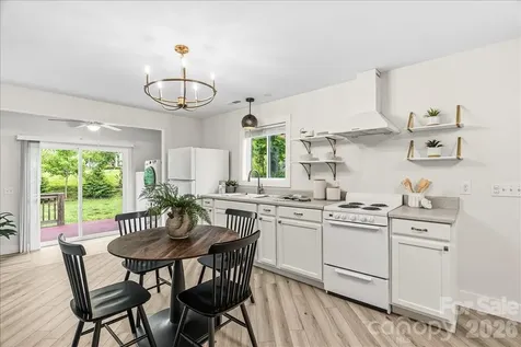 166 Outland Avenue Brevard NC 28712