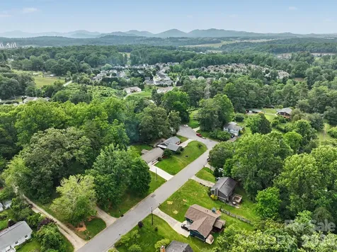 21 Glen Meadows Road Arden NC 28704
