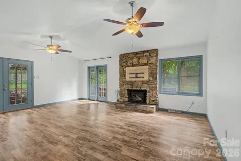 21 Glen Meadows Road Arden NC 28704
