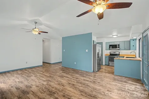 21 Glen Meadows Road Arden NC 28704