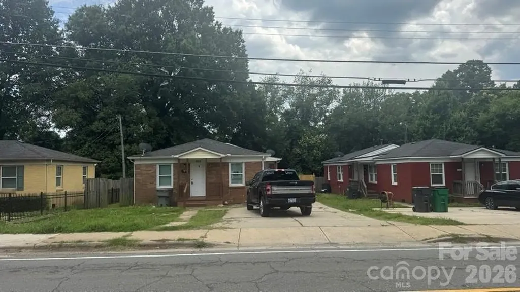 2021 Lasalle Street Charlotte NC 28216