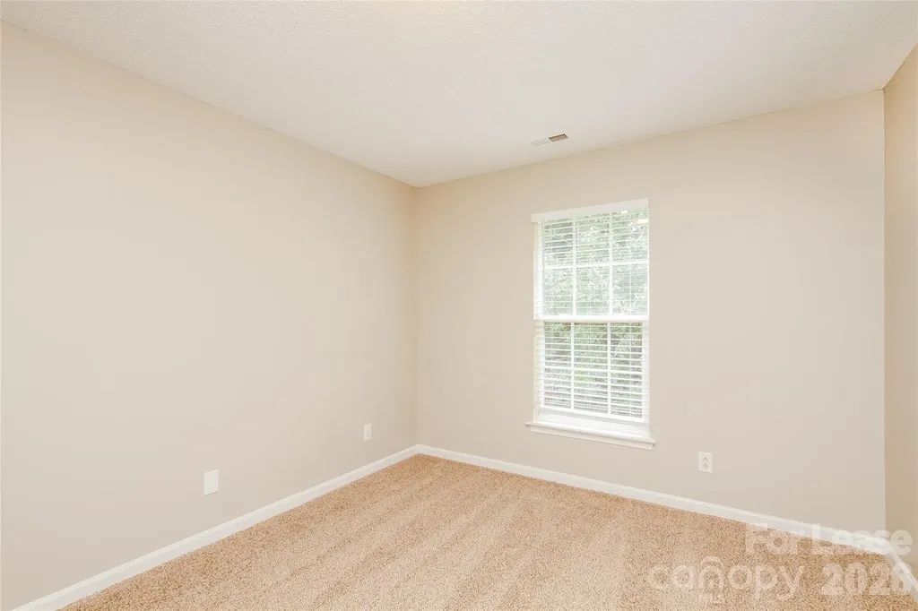 5008 Deerton Road Charlotte NC 28269